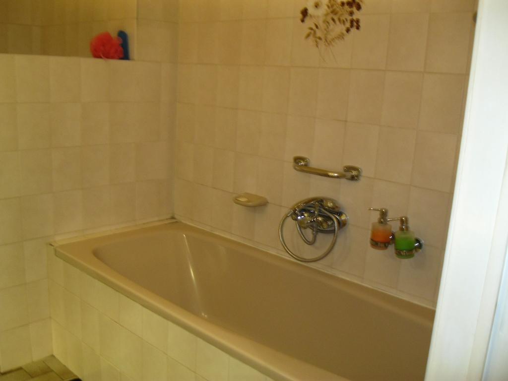 B&B Middelheim Antuérpia Quarto foto